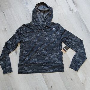 NWT Reebok black camo jersey pullover